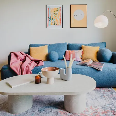 Daire Days - Family Friendly One-bedroom With Balcony, Tv & Netflix In Holesovice