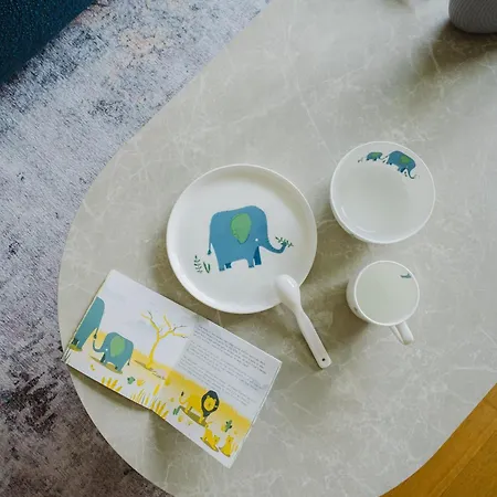 Days - Family Friendly One-bedroom With Balcony, Tv & Netflix In Holesovice